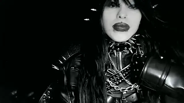 XXIOUX online show from 4, 4, 2026