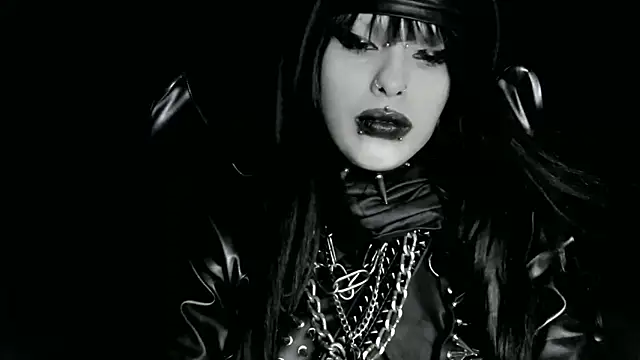 XXIOUX online show from 5, 4, 2026