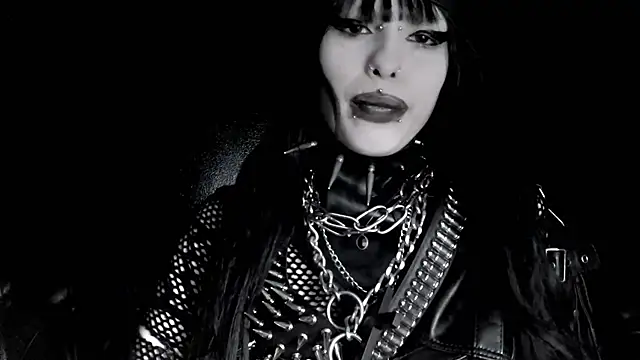 XXIOUX online show from 9, 4, 2026