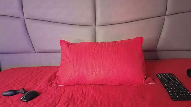 Snapshot of IbethMoon chatting on 7, 11, 2025 IbethMoon online show from 7, 11, 2025