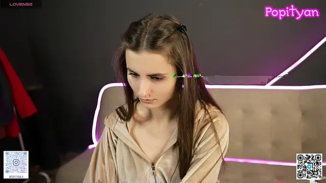 Snapshot of popityan1 chatting on 10, 10, 2025 popityan1 online show from 10, 10, 2025