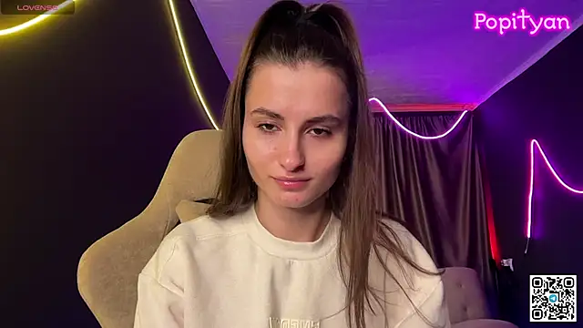 Snapshot of popityan1 chatting on 4, 10, 2025 popityan1 online show from 4, 10, 2025