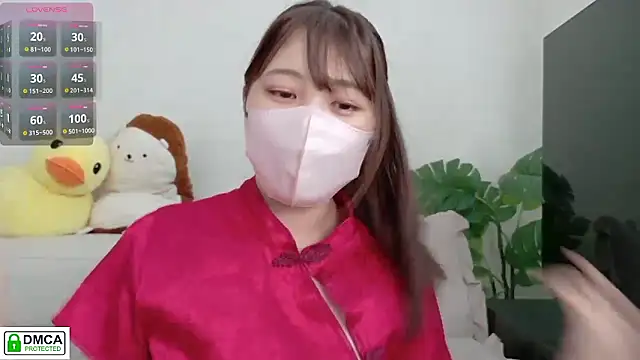 Snapshot of SUZU_ chatting on 18, 6, 2026 SUZU online show from 18, 6, 2026