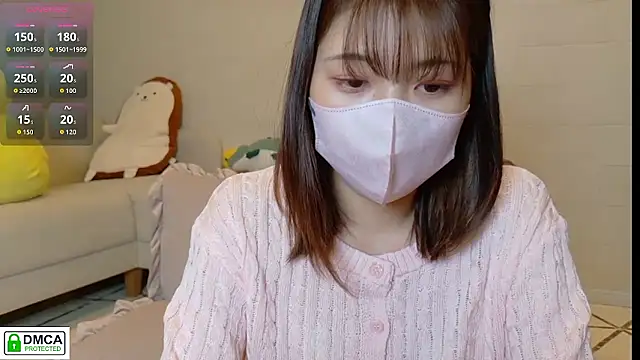 Snapshot of SUZU_ chatting on 2, 11, 2025 SUZU online show from 2, 11, 2025