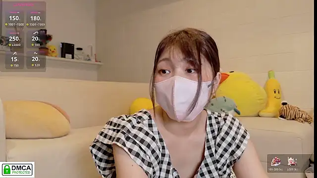 Snapshot of SUZU_ chatting on 11, 7, 2026 SUZU online show from 11, 7, 2026