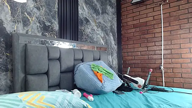 Couple Gold69 online show from 11, 4, 2026