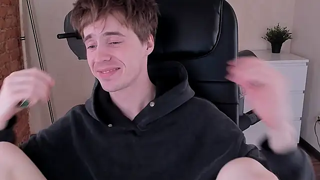 Snapshot of _tokyo_ghoul chatting on 2, 2, 2025 tokyo ghoul online show from 2, 2, 2025