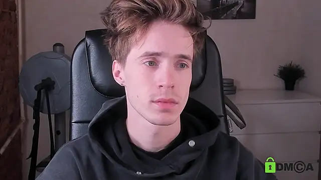 Snapshot of _tokyo_ghoul chatting on 5, 10, 2025 tokyo ghoul online show from 5, 10, 2025