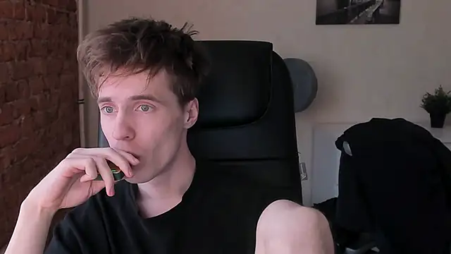 Snapshot of _tokyo_ghoul chatting on 16, 3, 2025 tokyo ghoul online show from 16, 3, 2025