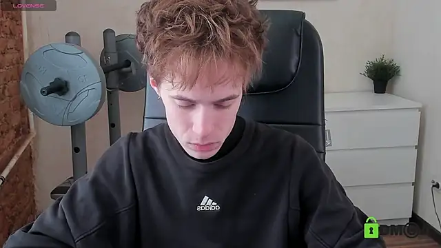 Snapshot of _tokyo_ghoul chatting on 18, 10, 2025 tokyo ghoul online show from 18, 10, 2025