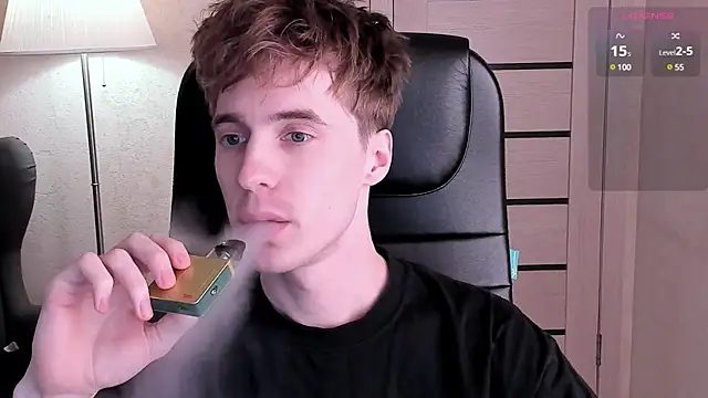 Snapshot of _tokyo_ghoul chatting on 1, 3, 2025 tokyo ghoul online show from 1, 3, 2025