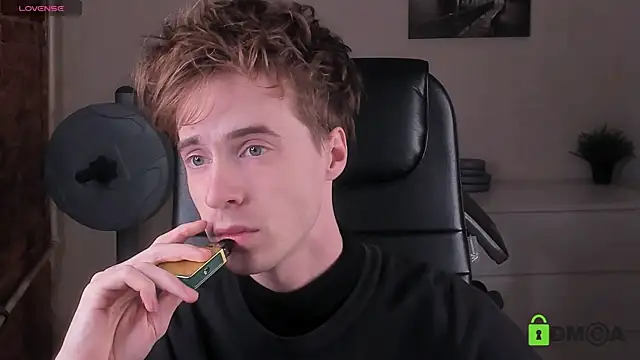 Snapshot of _tokyo_ghoul chatting on 11, 10, 2025 tokyo ghoul online show from 11, 10, 2025