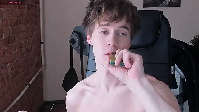 Snapshot of _tokyo_ghoul chatting on 28, 2, 2025 tokyo ghoul online show from 28, 2, 2025