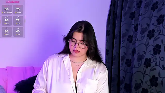 Snapshot of veronica185 chatting on 16, 7, 2026 veronica185 online show from 16, 7, 2026