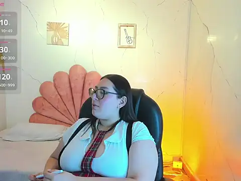 NiickyJones online show from 6, 6, 2026