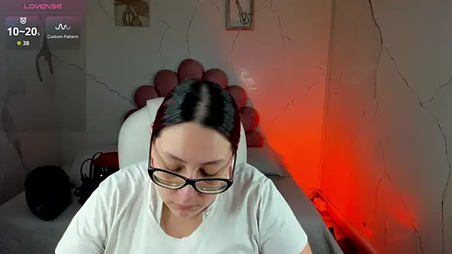 Snapshot of NiickyJones chatting on 11, 2, 2026 NiickyJones online show from 11, 2, 2026