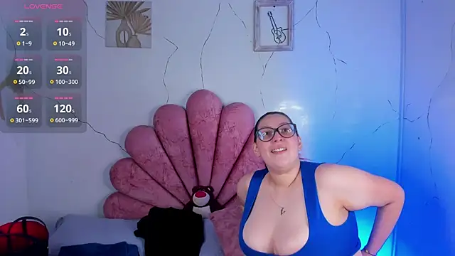 Snapshot of NiickyJones chatting on 13, 2, 2026 NiickyJones online show from 13, 2, 2026