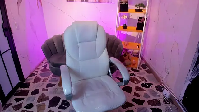 NiickyJones online show from 16, 10, 2025