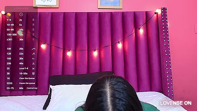 Snapshot of littlee_emilyy_ chatting on 24, 1, 2025 littlee emilyy online show from 24, 1, 2025