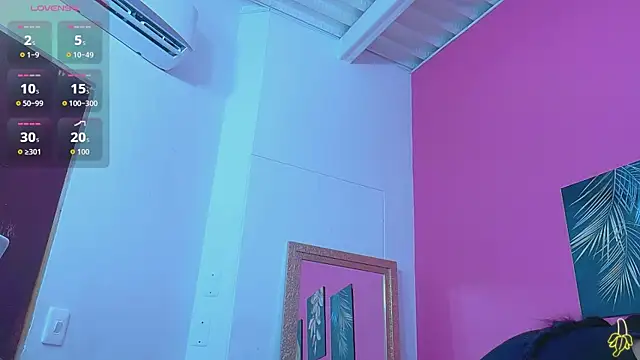 littlee emilyy  online show from 28, 5, 2026