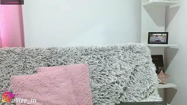 aliicee m online show from 7, 10, 2025