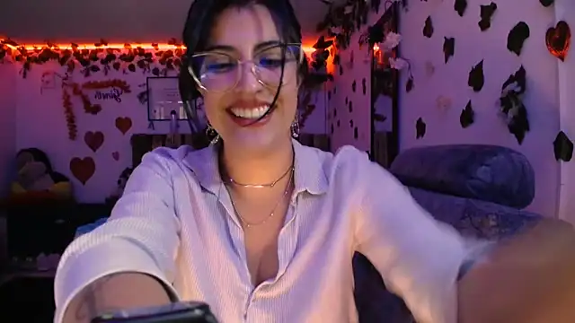 azahar  ziiz online show from 3, 3, 2025