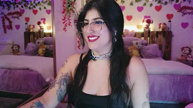 Snapshot of azahar__ziiz chatting on 13, 7, 2026 azahar ziiz online show from 13, 7, 2026