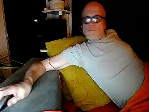 HornyRalfi55 online show from 26, 12, 2024