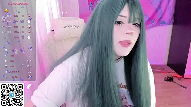 SelenaCute online show from 15, 5, 2026