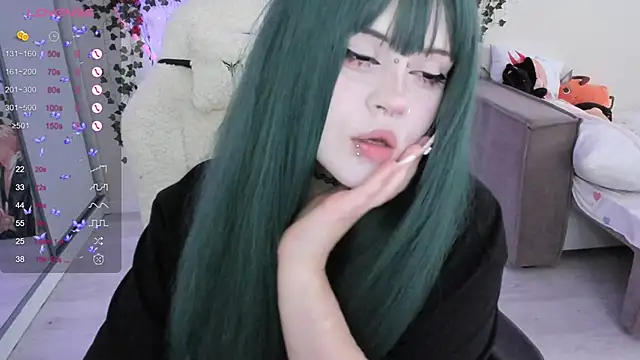 Snapshot of SelenaCute chatting on 24, 9, 2025 SelenaCute online show from 24, 9, 2025