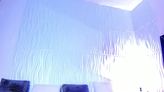 Abby  colins online show from 2, 4, 2026