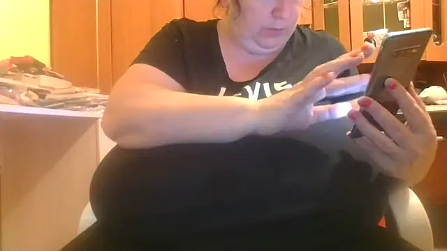 Nataliesbestjuggs online show from 20, 9, 2025