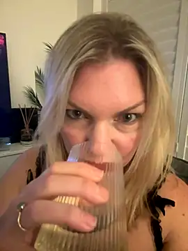 sedymilf online show from 9, 10, 2025