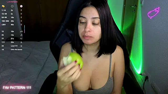 AnnaQueen online show from 13, 1, 2026