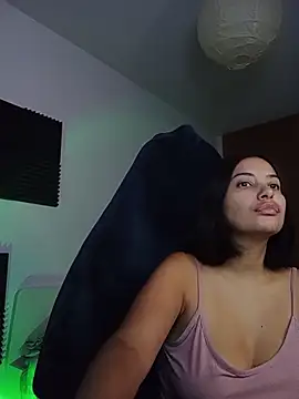 AnnaQueen online show from 13, 10, 2025