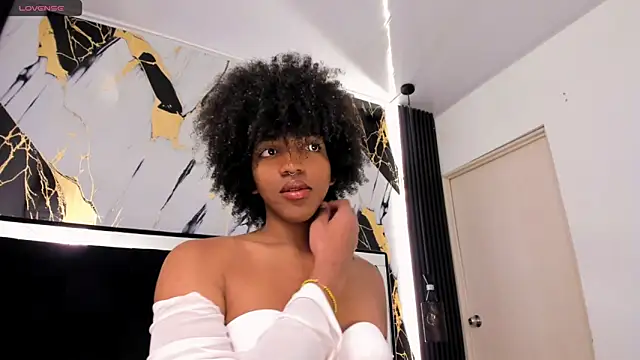 Snapshot of eileen_tanihara chatting on 24, 2, 2025 eileen tanihara online show from 24, 2, 2025