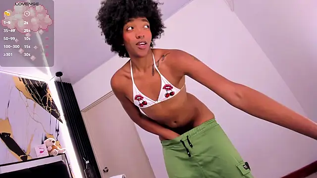 Snapshot of eileen_tanihara chatting on 20, 10, 2025 eileen tanihara online show from 20, 10, 2025