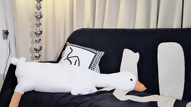 lvy-w online show from 4, 3, 2025