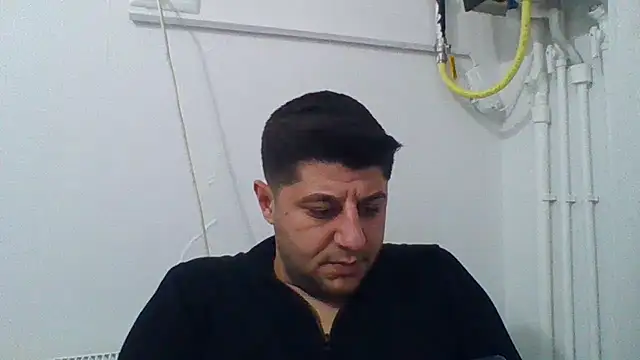 erkekkkadam online show from 5, 3, 2025