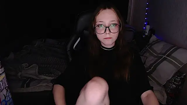 AmeliaKamishiro online show from 10, 11, 2025