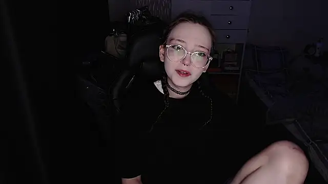 AmeliaKamishiro online show from 17, 11, 2025