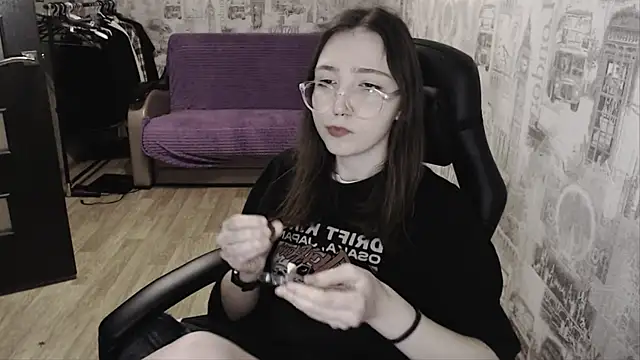 AmeliaKamishiro online show from 18, 1, 2025