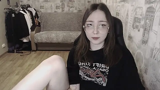 AmeliaKamishiro online show from 17, 1, 2025