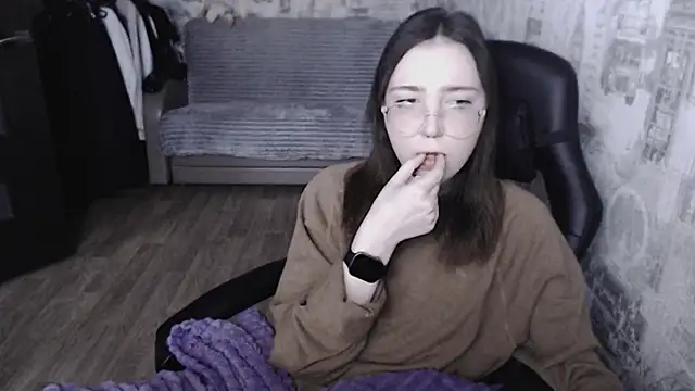 AmeliaKamishiro online show from 15, 2, 2025