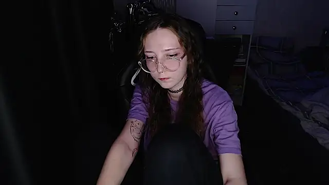 AmeliaKamishiro online show from 26, 11, 2025