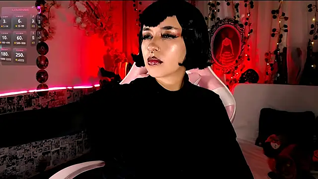 kitty roxy online show from 12, 10, 2025