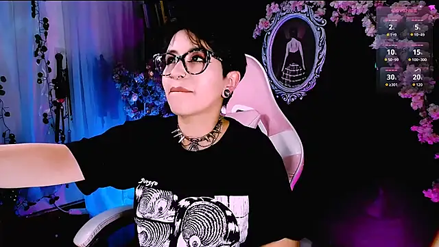 kitty roxy online show from 5, 2, 2026