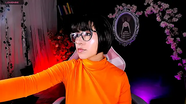 kitty roxy online show from 20, 3, 2026
