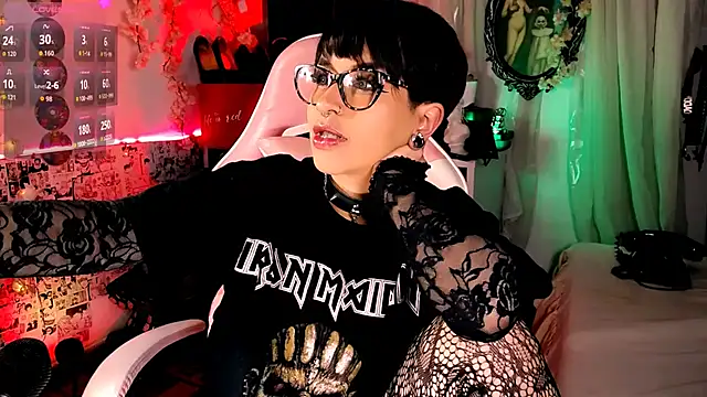 kitty roxy online show from 2, 10, 2025