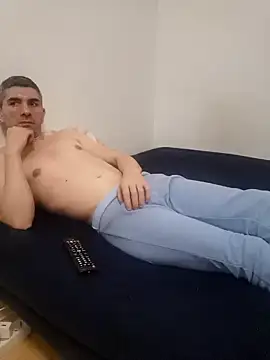 Snapshot of ElenaCrossdresser chatting on 14, 12, 2024 ElenaCrossdresser online show from 14, 12, 2024